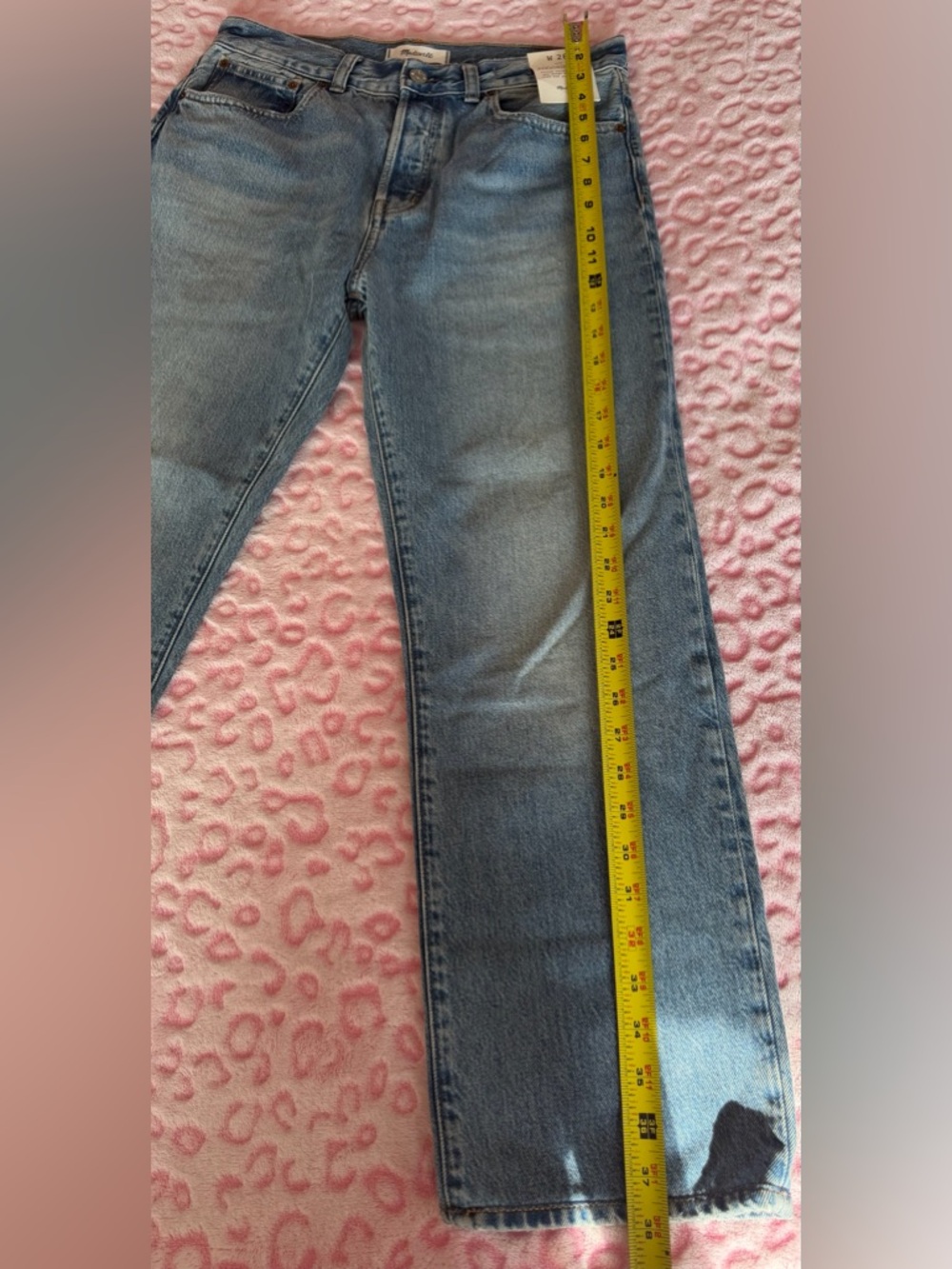 NWT Madewell Faded Light Blue Straight Jeans Leg.
Women’s Size: 28 - Picture 8 of 10